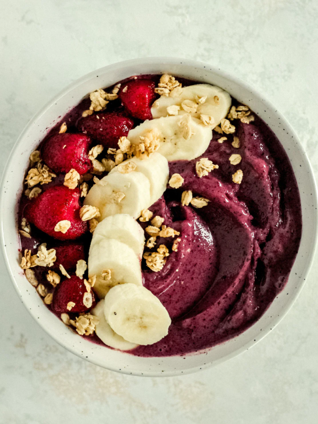 8 Creative Smoothie Bowl Variations